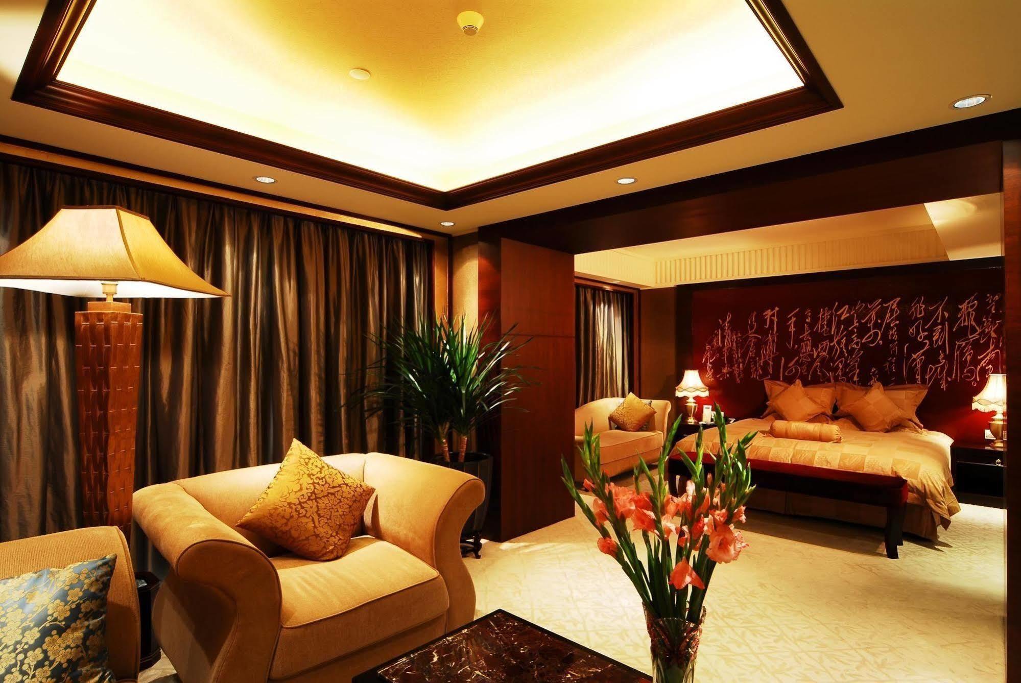 Heyuan Great International Hotel Екстериор снимка