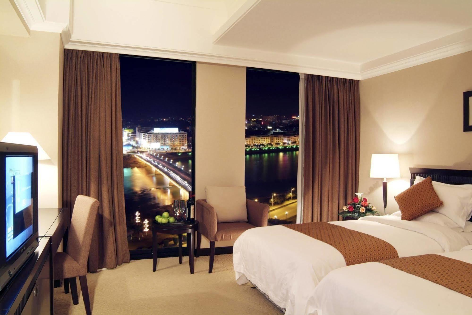 Heyuan Great International Hotel Екстериор снимка